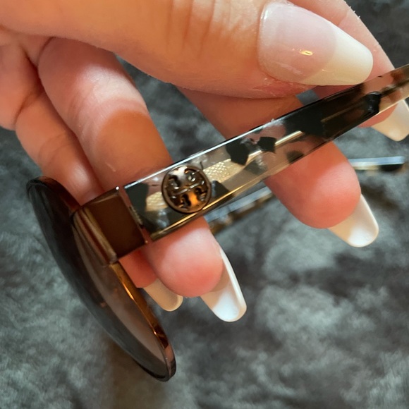 tory burch sunglasses